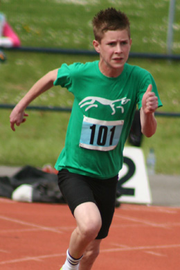 One of our young sprinters in action at the 2009 Oxfordshire Athletics Championships held at the Horspath Stadium, Oxford over the weekend of 9 - 10 May. One of our young sprinters in action at the 2009 Oxfordshire Athletics Championships held at the Horspath Stadium, Oxford over the weekend of 9 - 10 May.