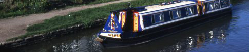 Beside the canal at Kintbury.